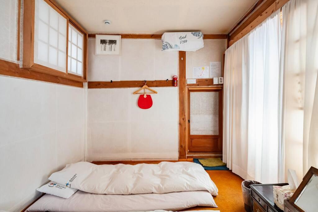 Namhyundang - Hanok Korean Traditional House Rumah percutian *