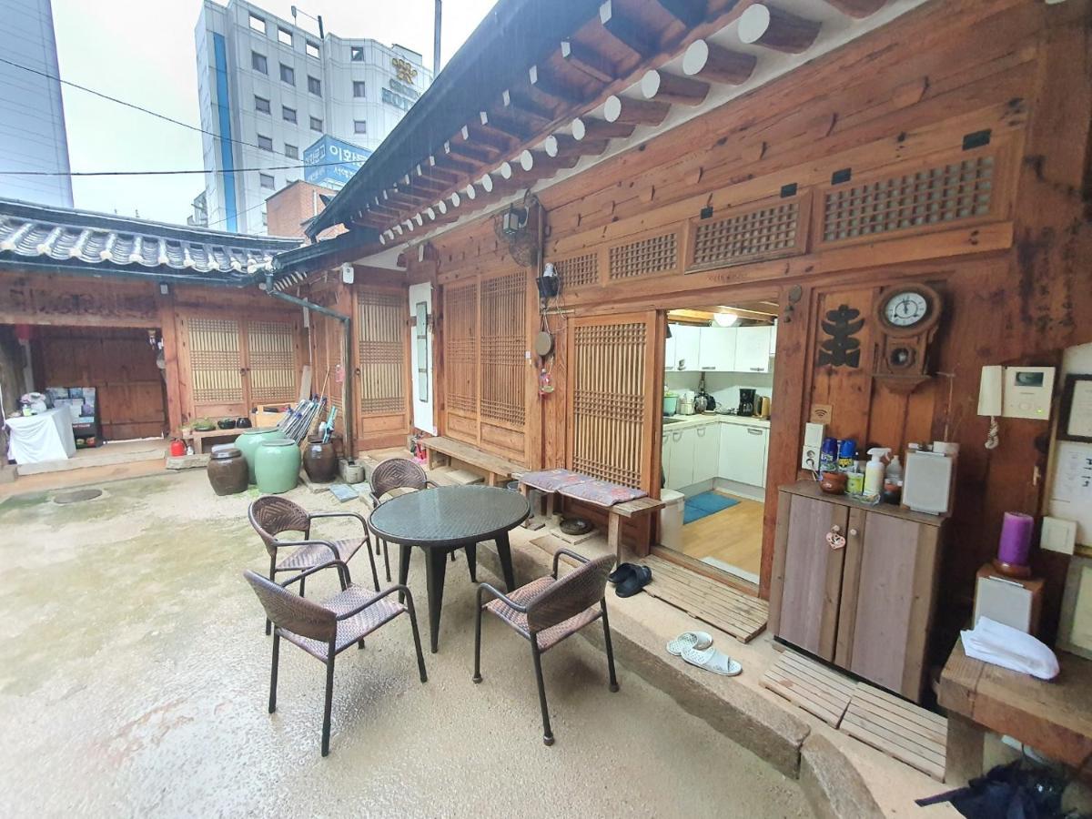 Namhyundang - Hanok Korean Traditional House Bahay bakasyunan Seoul